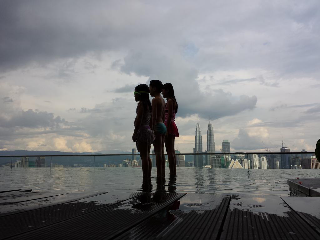 Amazing Klcc View @ Regalia Residence Kuala Lumpur Exterior photo